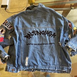 Jean jacket with patches